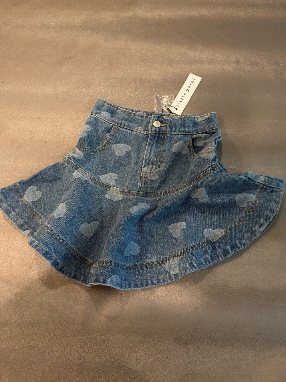 Little Parni Girl’s Heart Print Denim Skirt with Flared Hem. Size 3